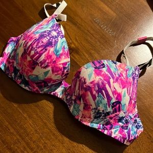 Victoria’s Secret PINK gem bra